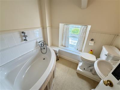 Family bathroom